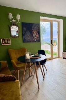 Katerina's House - Volimes - 2