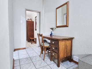 Dutch on Tecoma, Wonderboom, Pretoria - 6