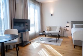 The MYDE Hamburg Serviced Apartments - 3