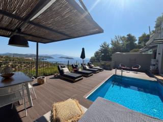 Superior 3-Bedroom Villa Cassiope with Private Pool and Breathtaking Sea Views - 5
