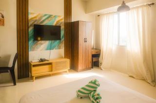 Casa - City Lights & Sea Breeze View Studio Near Ayala Mall - 1