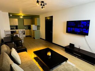 Kings Cross 1 BR & Sofa Bed - 0