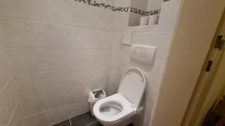 Comfortable 2BR Apartment near Belvedere Palace - 2