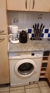 Stylish & Cozy 2-Bedroom Apartment, Very Central - 8