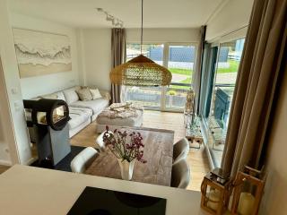 PIERSIDE - Pier 2 - 1