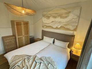 PIERSIDE - Pier 2 - 3