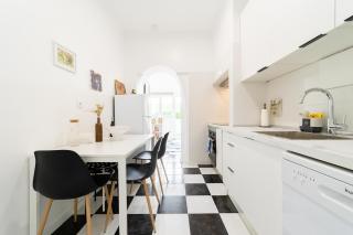 Charming 2-bedroom House with terrace - 1