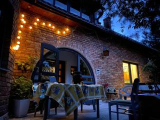 A BEAUTIFUL HOUSE near AIRPORT KRAKOW-BALICE - 2