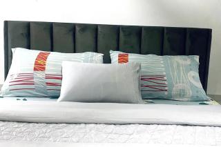 Sleeps 2 - Pet Friendly with Garden & Parking - 2