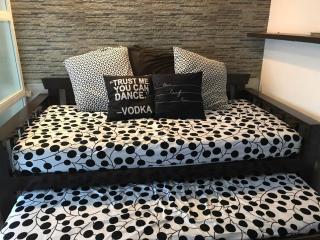 Chloe's Place Tagaytay Taal View Staycation Condo - 0