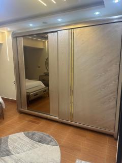 Modern furnished apartment شقة مفروشة فرش حديث - 4