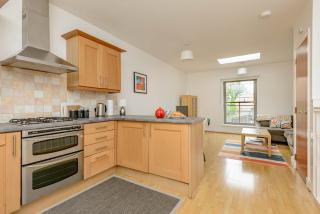 Unique 1 Bed house with Private Parking - 6