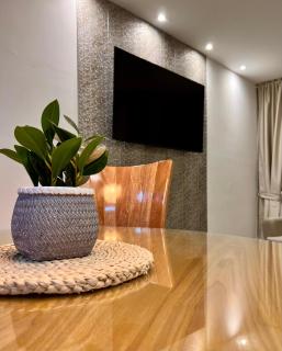 302S Modern 2 bedrooms with design, style and comfort - 1