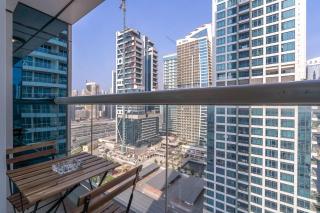 StayShort - Sleeps 4 in this 2 Bedroom Apartment in Dubai Gate 2 - 5
