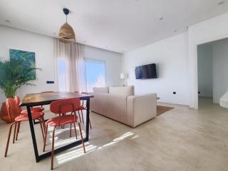 The Nineteen Racine by IB Signature - Stylish two-Bedroom flat - Wifi, Self Check-in, Day and Night Security, Terrace, free parking, close to all amenities - 6