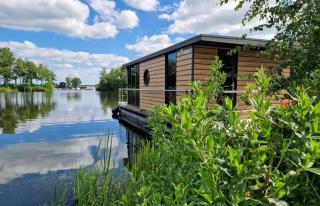 Houseboat with lake view Tango - 0