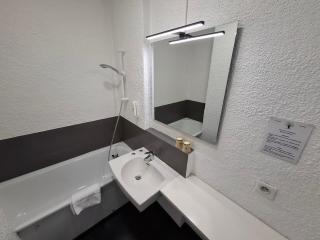 Cit'Hôtel Le Quai 9 , ex Le Challans - 3