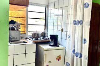 1 Bed Studio Sleeps 2 - Canal View Wifi Parking - 3