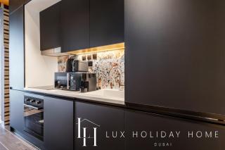 LUX The Five Star Modern Suite - 4