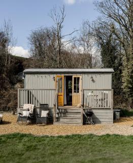 Lambourne Hut By Birch Stays - 9