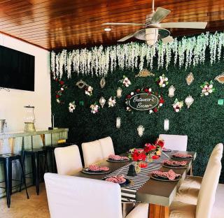 Batemans - New Luxury Canal Front Home with Pool Spa Dock Close to Bean Point Pine Ave - 8