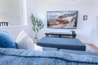 Sugarhouse-1BR 1BA Great Views! - 2