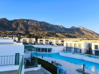 IRINA Living Skyview Penthouse - 7