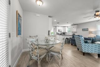 Family Tides - 2 Homes in 1 Steps to Beach w Rooftop Views Heated Pool Close to Bridge St - 5