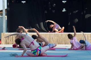 Cozy 2 bedroom Cabin sleeps 5 in Lido di Spina, Italy - Perfect Family Retreat - 3