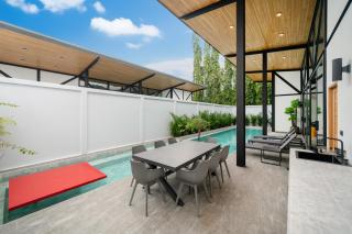 NEW! Sleek Design Oxygen Pool Villa 3 BR - Sunset Garden 14 - 2