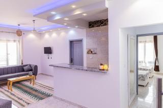 Sultan's Suite-Chill Out Roof Terrace-3 Bedrooms - 9