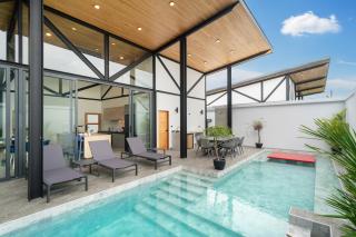 NEW! Sleek Design Oxygen Pool Villa 3 BR - Sunset Garden 14 - 5