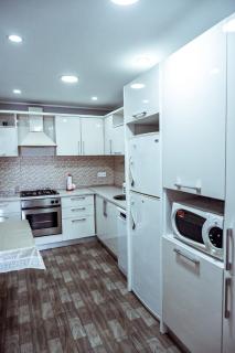 Panoramic City Center Apartment - 2