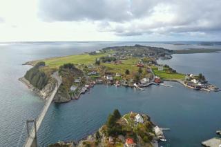 Hideaway 1 luxurious cabin 15 m above the sea - 1