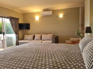 Amazing View Villa, Sleeps 9 - 2