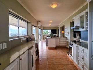 Amazing View Villa, Sleeps 9 - 1