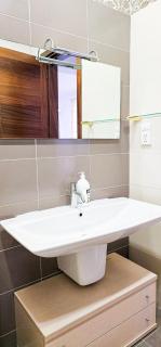 Spacious Seafront 3-Bedroom Apartment in Sliema SV 3 - 5