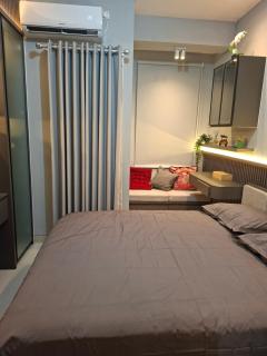 Studio apartment Transpark Cibubur with Netflix by Helen's Room - 0