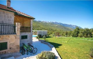 Villa Monteneze by Villas Guide - 8