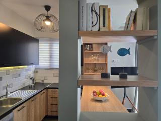 Alimos Riviera Apartment - 2