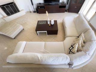 Gaia Signature with Private Pool - 2