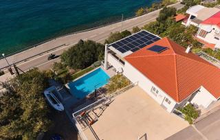 Apartman Arnia pool&beachfront by Villas Guide - 2
