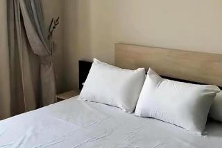 2 Bed Chalet Sleeps 4 Free Parking & Balcony - 9