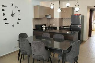 2 Bed Chalet Sleeps 4 Free Parking & Balcony - 8