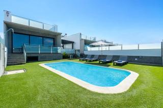 Villa Lola by Villa Plus - 4