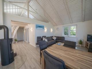 Matilda 32 - Holz-Ferienhaus mit Sauna, Kamin und Garten - 9