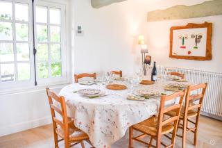 Belle chaumière avec vue panoramique et piscine - 9