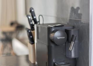 Pristine Modern Cottage with Tennis & Laundry - 2