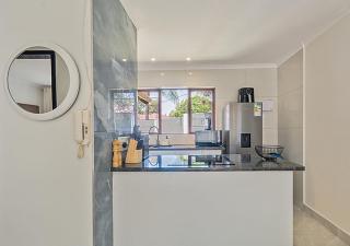 Pristine Modern Cottage with Tennis & Laundry - 3