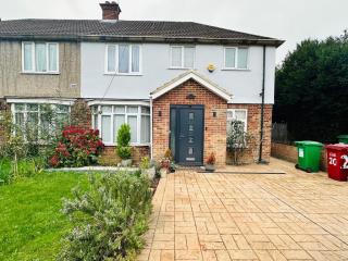 Peaceful, close to centre, Home - 7